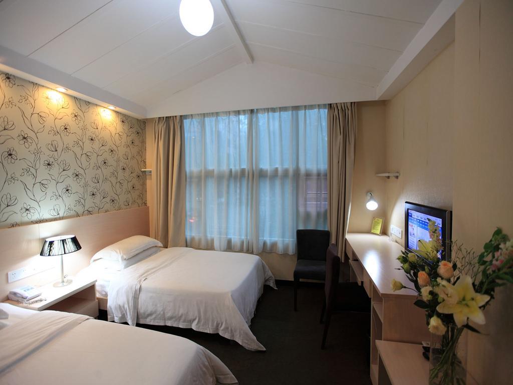 Guangzhou Colorful Days Hotel Номер фото